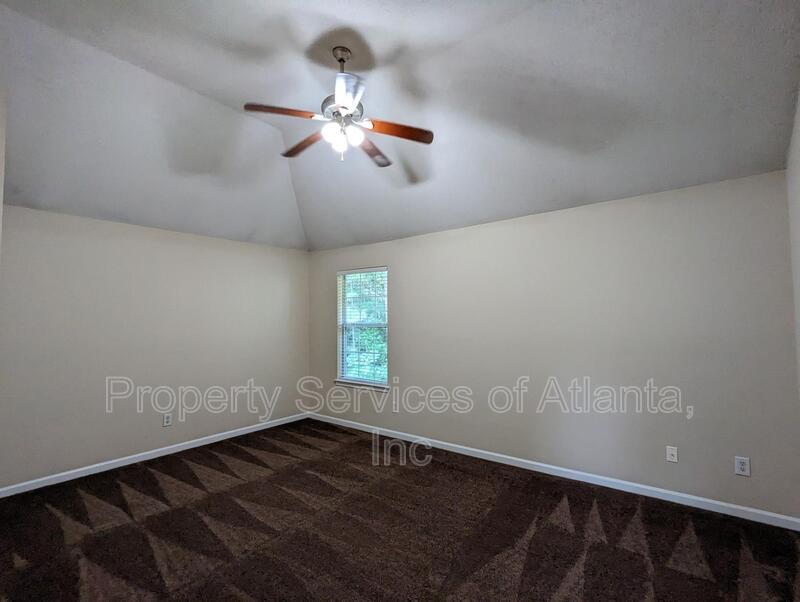 Spacious 4BD/2.5BA Ellenwood Home! property image