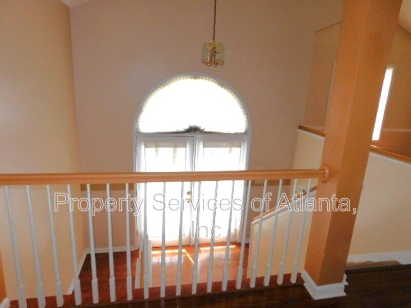 Acworth-4BR/3BA-Finished Basement-Bedroom-Bath-Kitchenette & Bonus property image