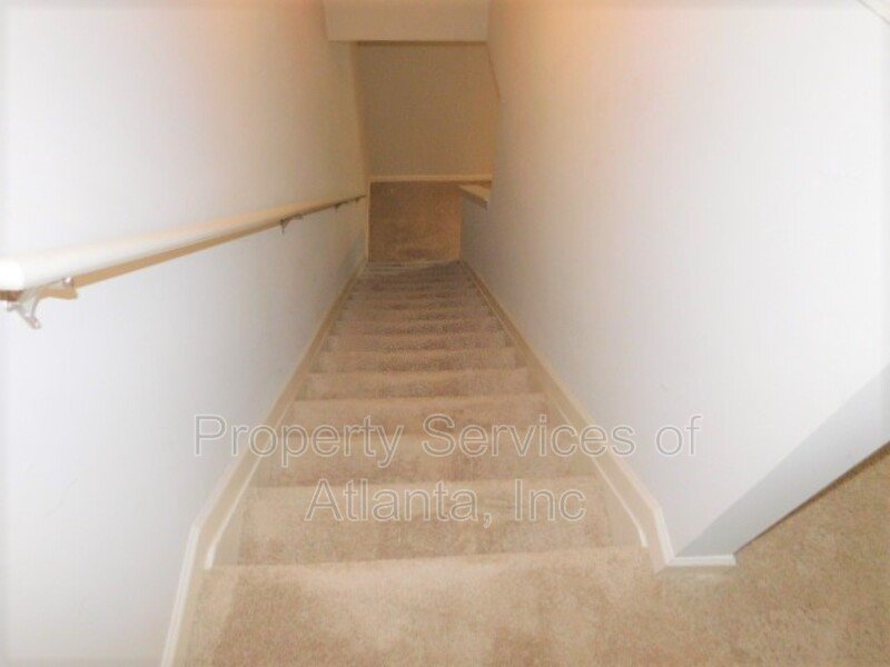Lithonia Newer Townhome-2BR/2.5BA Fenced Yard property image