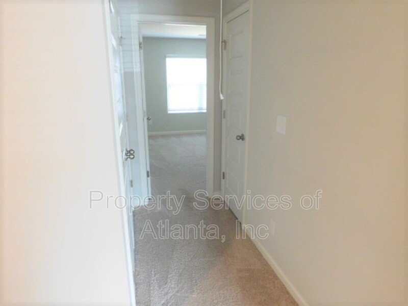Lithonia Newer Townhome-2BR/2.5BA Fenced Yard property image