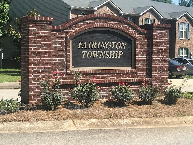 Lithonia Newer Townhome-2BR/2.5BA Fenced Yard property image