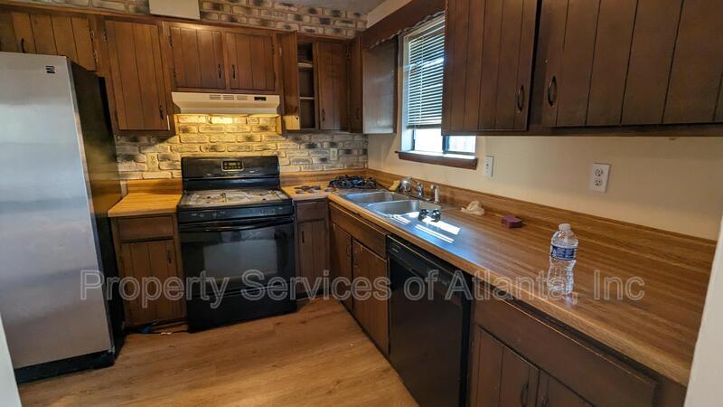 4BA/3BA 2 sitting rooms! Decatur Move In Now property image