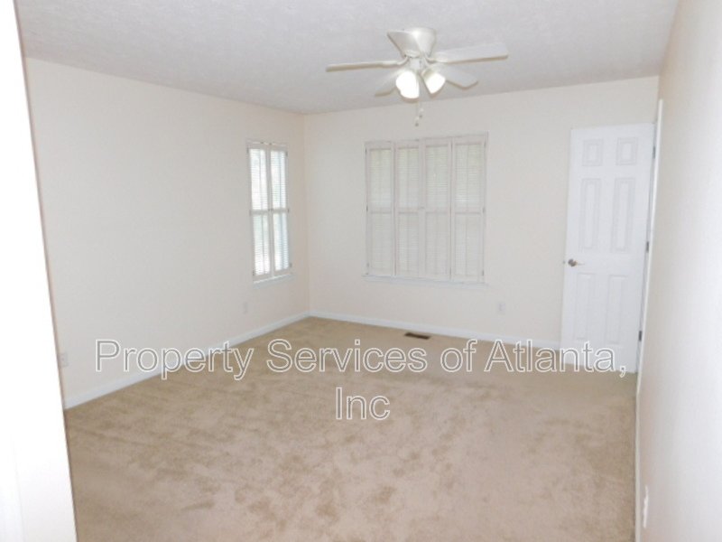 Johns Creek - 3BR/2.5BA - Fenced in Yard!! property image
