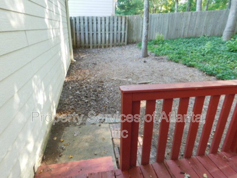 Johns Creek - 3BR/2.5BA - Fenced in Yard!! property image