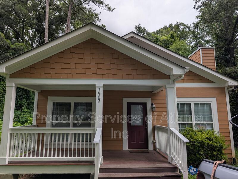 Cute Ranch Home in East Point 3BD/2BA property image