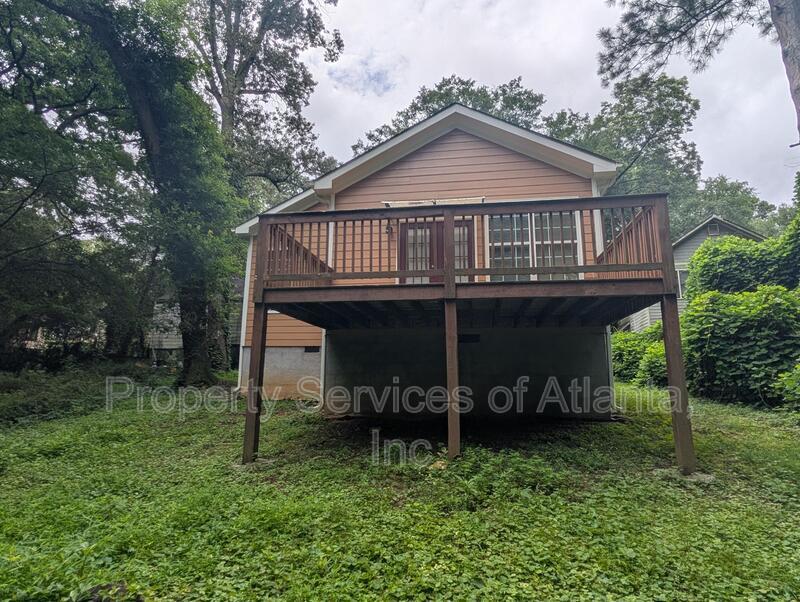 Cute Ranch Home in East Point 3BD/2BA property image