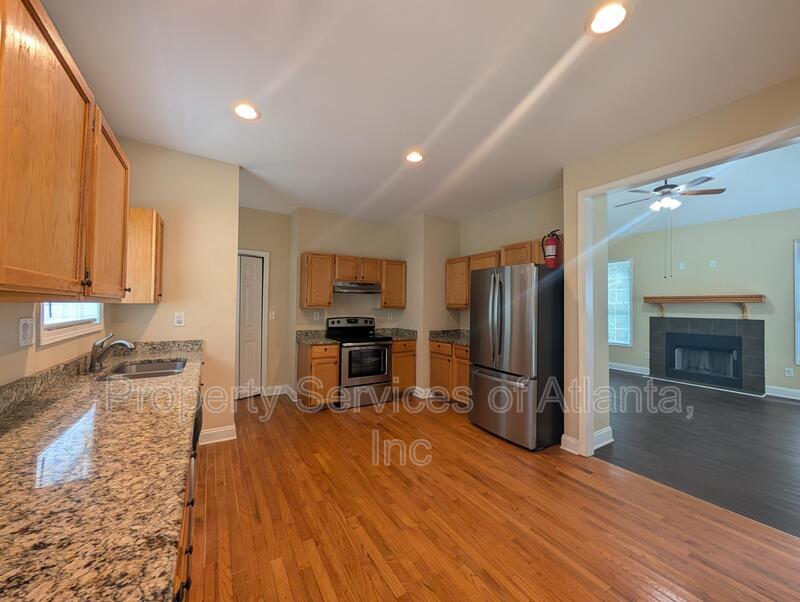 Cute Ranch Home in East Point 3BD/2BA property image