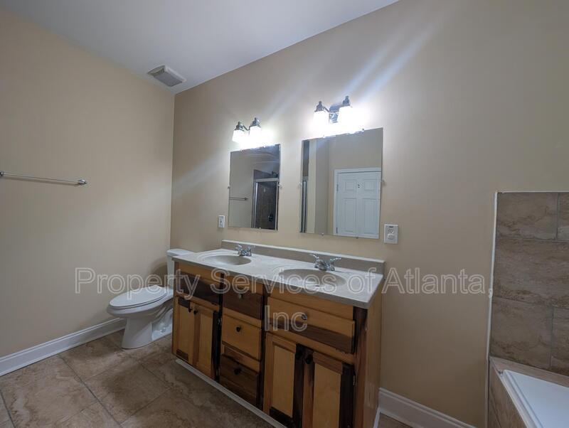 Cute Ranch Home in East Point 3BD/2BA property image