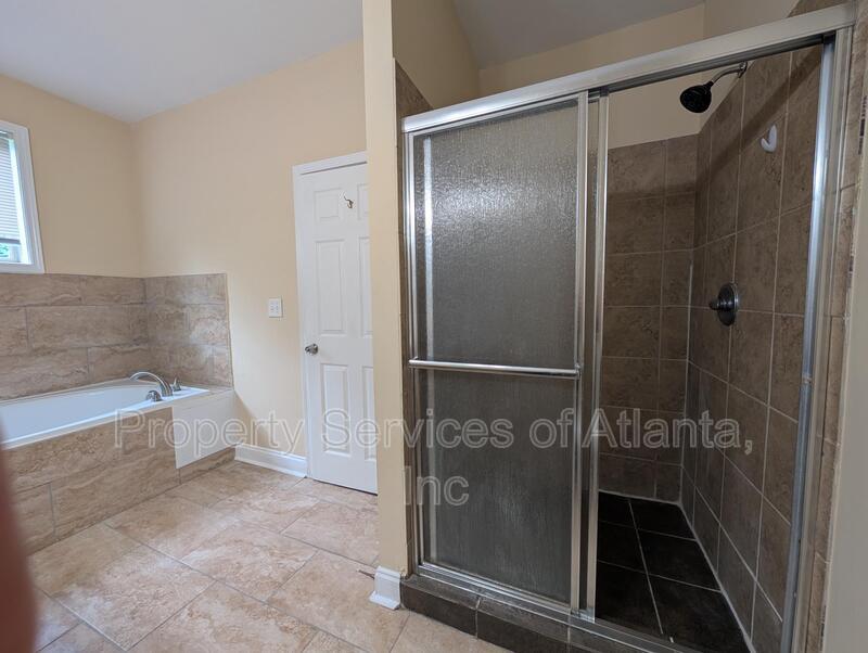 Cute Ranch Home in East Point 3BD/2BA property image
