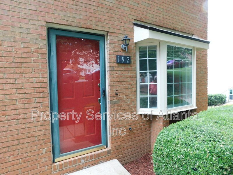 Roswell - 3BR/3.5 BA End Unit - Finished Basement property image