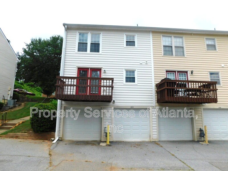 Roswell - 3BR/3.5 BA End Unit - Finished Basement property image