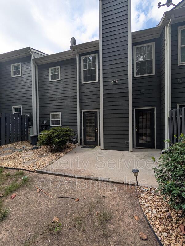 LOCATION LOCATION!! 3BD/2.5BA Townhome minutes to Buckhead property image