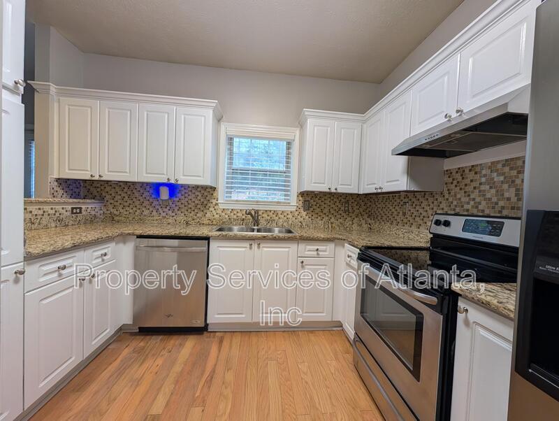 LOCATION LOCATION!! 3BD/2.5BA Townhome minutes to Buckhead property image