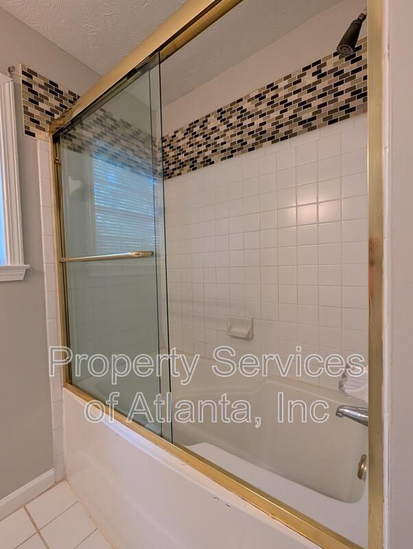 LOCATION LOCATION!! 3BD/2.5BA Townhome minutes to Buckhead property image