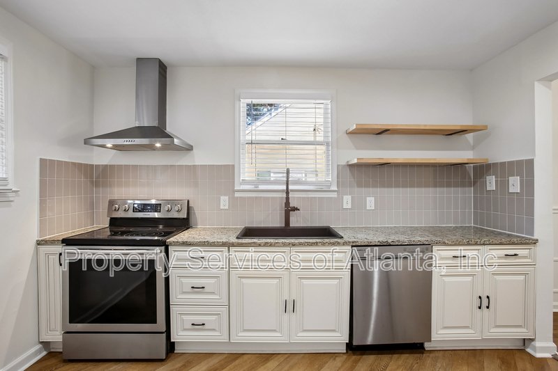 Atlanta - 4BR/2BA - Renovated Cottage - Landscaping Included property image