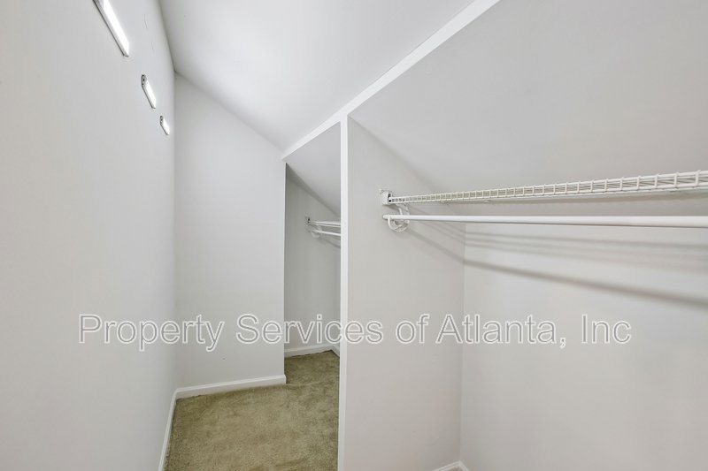 Atlanta - 4BR/2BA - Renovated Cottage - Landscaping Included property image