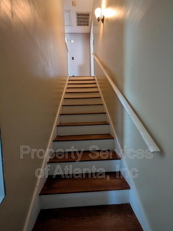 Jonesboro 3BD/2.5BA Fenced Yard! property image
