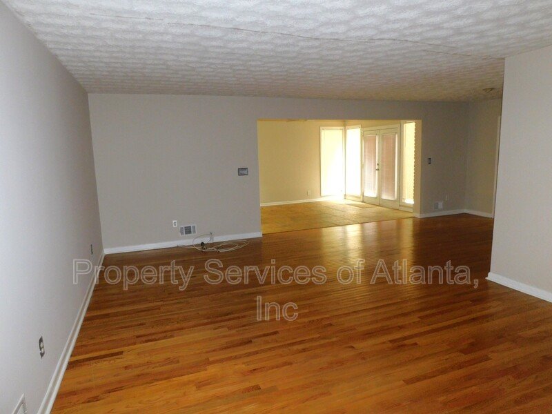 Marietta - 3BR/2.5BA - Sunroom - Ranch - Walton High School!! property image