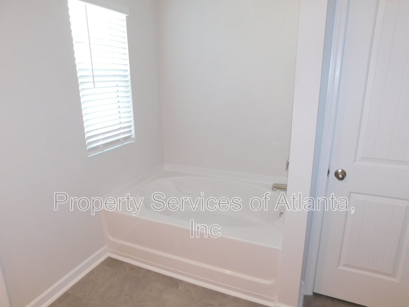 Acworth - 3BR/2.5BA Townhouse - Gated-Pool- HOA Handles Landscaping property image