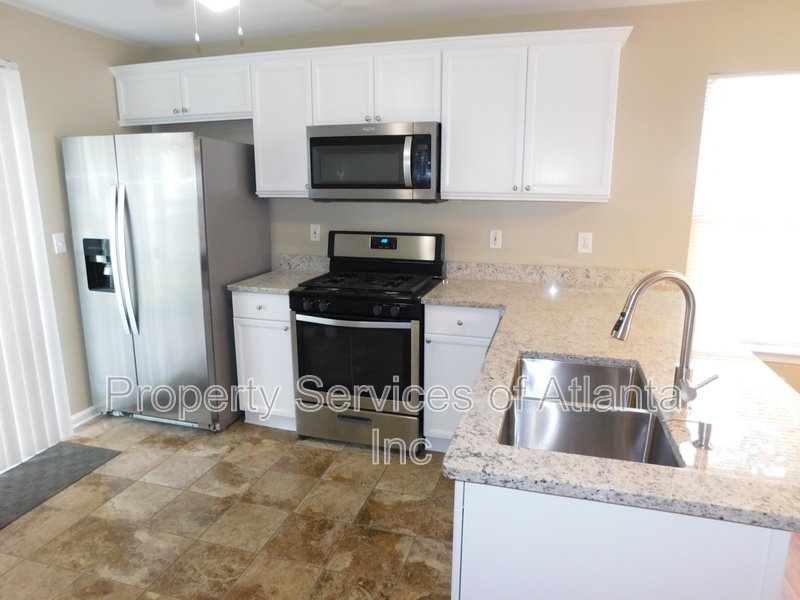 Canton - 3BR/2.5BA - FENCED CORNER LOT - GREAT SCHOOLS!!! property image