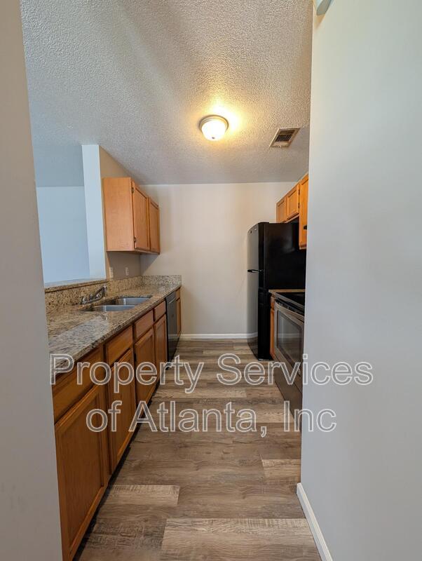 Decatur Condo Top Unit 3BD/2BA  Move In Now property image