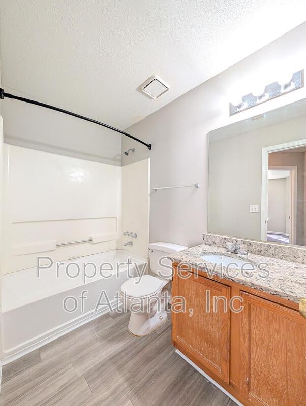 Decatur Condo Top Unit 3BD/2BA  Move In Now property image