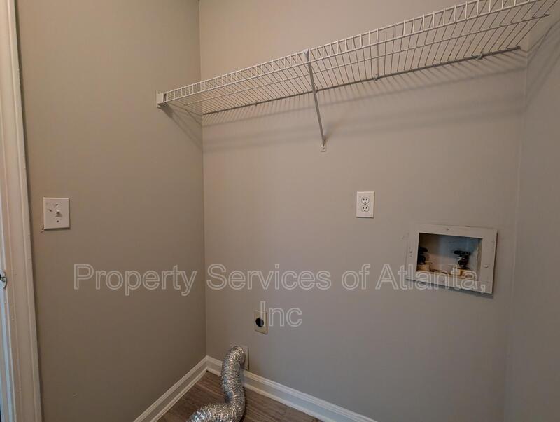 Decatur Condo Top Unit 3BD/2BA  Move In Now property image