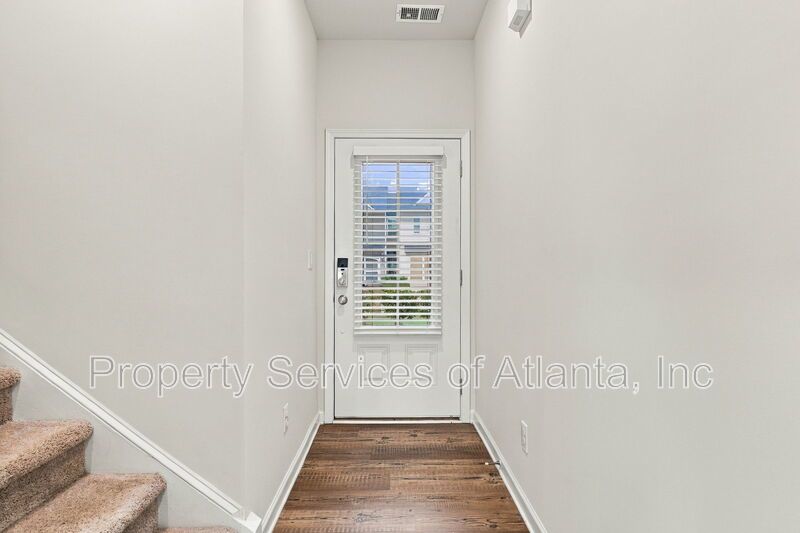 Flowery Branch - 3BR/2.5BA Townhouse - Includes Landscaping property image