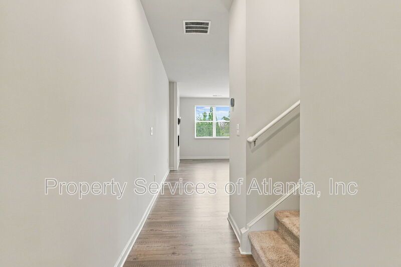 Flowery Branch - 3BR/2.5BA Townhouse - Includes Landscaping property image
