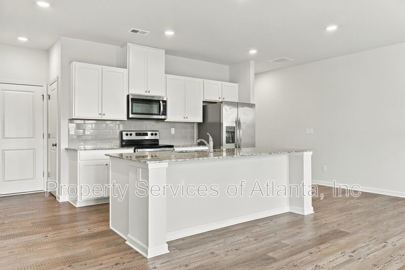 Flowery Branch - 3BR/2.5BA Townhouse - Includes Landscaping property image